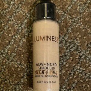 New Luminess 4 in 1 Airbrush Foundation Shade 20
